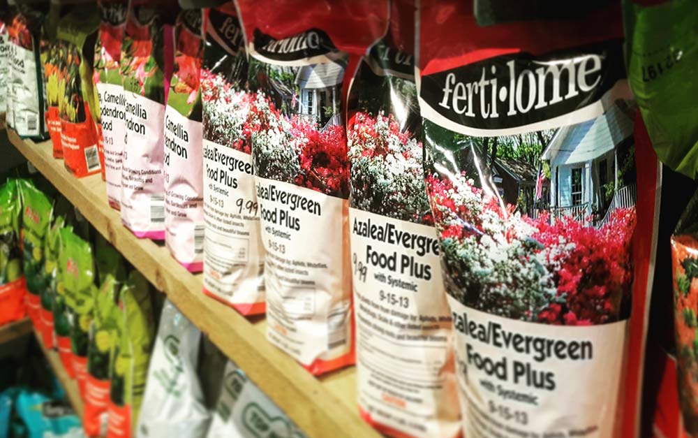 Ferti-lome fertilizers and weed Control provide nutrient rich food for your plants. 